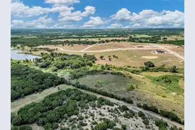 2019 Lindale Lane, Granbury, TX 76049 - Photo 6