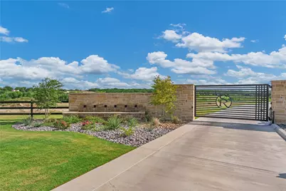 2019 Lindale Lane, Granbury, TX 76049 - Photo 12