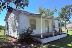 143 W Turner St, Perrin, TX 76486 - Photo 14