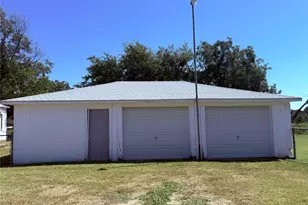 143 W Turner St, Perrin, TX 76486 - Photo 16