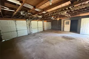 143 W Turner St, Perrin, TX 76486 - Photo 18