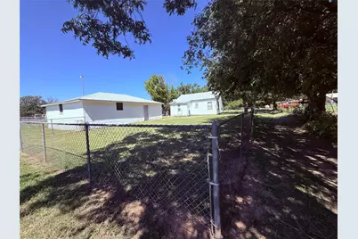 143 W Turner Street, Perrin, TX 76486 - Photo 10