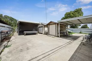 8332 Foxwood Ln, Dallas, TX 75217 - Photo 8