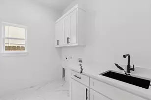 4715 S Denley Dr, Dallas, TX 75216 - Photo 14