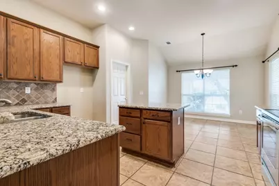 9056 Crestview Drive, Denton, TX 76207 - Photo 4