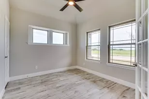 7511 W Line Rd, Collinsville, TX 76233 - Photo 10