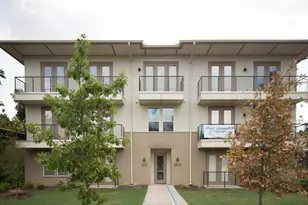 908 N Bishop Ave, Dallas, TX 75208 - Photo 8