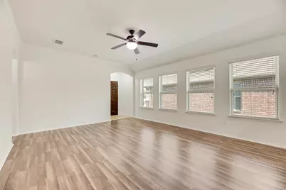 601 Crazy Horse Drive, Aubrey, TX 76227 - Photo 4