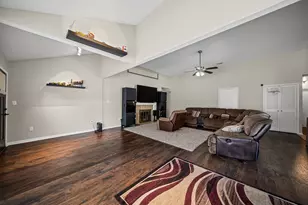 5505 Oak Brook Rd, Arlington, TX 76016 - Photo 4