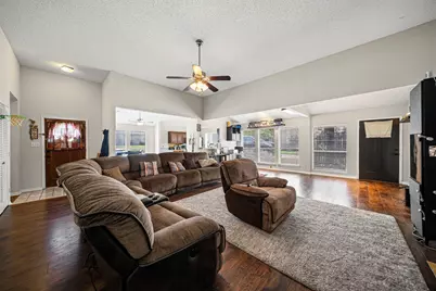 5505 Oak Brook Road, Arlington, TX 76016 - Photo 2