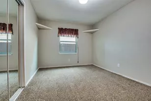 2315 Sharpshire Ln, Arlington, TX 76014 - Photo 18