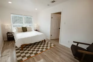 1810 N 11th St, Waco, TX 76707 - Photo 18