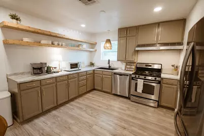 1810 N 11th Street, Waco, TX 76707 - Photo 6