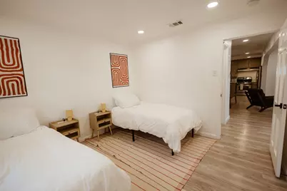 1810 N 11th Street, Waco, TX 76707 - Photo 14