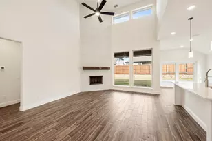 1125 Chandler Dr, Crowley, TX 76036 - Photo 8