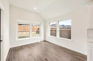 1125 Chandler Dr, Crowley, TX 76036 - Photo 12