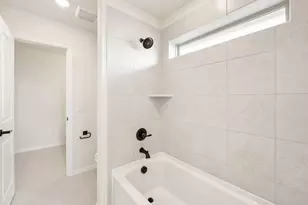 1125 Chandler Dr, Crowley, TX 76036 - Photo 34