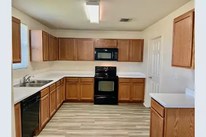 820 Wrigley Drive, Burleson, TX 76028 - Photo 8