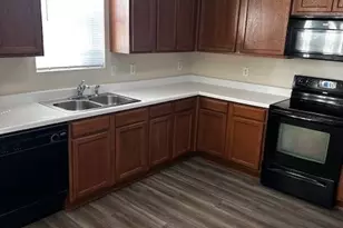 820 Wrigley Dr, Burleson, TX 76028 - Photo 10