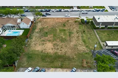 717 E Worth Street, Grapevine, TX 76051 - Photo 10