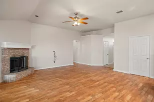 3018 Stroll Dr, Granbury, TX 76049 - Photo 12