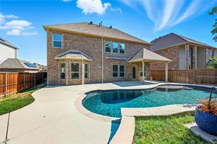300 Burberry Dr, Grand Prairie, TX 75052 - Photo 36
