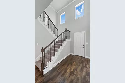 300 Burberry Drive, Grand Prairie, TX 75052 - Photo 8