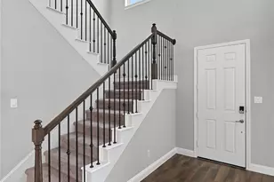 300 Burberry Dr, Grand Prairie, TX 75052 - Photo 8