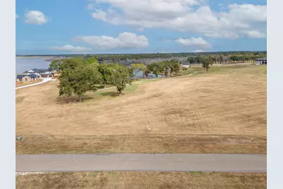 800 Peninsula Drive, Honey Grove, TX 75446 - Photo 6