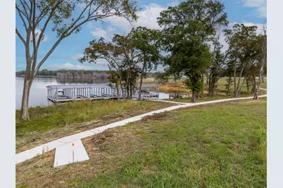 800 Peninsula Drive, Honey Grove, TX 75446 - Photo 18