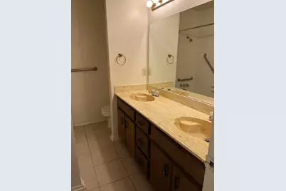 2205 Landmark Court #B, Arlington, TX 76013 - Photo 8