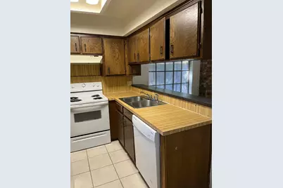 2205 Landmark Court #B, Arlington, TX 76013 - Photo 4