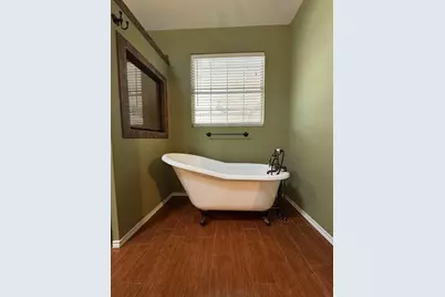 2865 Oak Creek Drive, Paris, TX 75462 - Photo 16