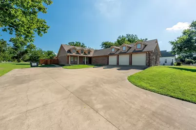 507 W 2nd Street, Maypearl, TX 76064 - Photo 1