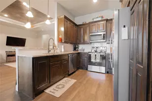 2404 Duro Ct, Granbury, TX 76048 - Photo 4