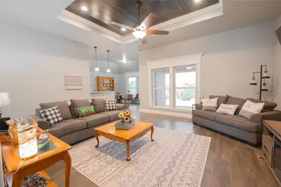 2404 Duro Court, Granbury, TX 76048 - Photo 2