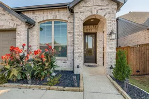 1904 Dappled Grey Ave, Aubrey, TX 76227 - Photo 2