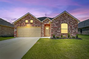 3313 Layla Creek Dr, Little Elm, TX 75068 - Photo 2