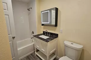 5065 Ridglea Ln, Fort Worth, TX 76116 - Photo 8