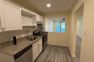 5065 Ridglea Ln, Fort Worth, TX 76116 - Photo 2