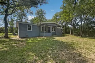408 W Bells Blvd, Bells, TX 75414 - Photo 2