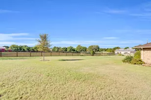 1140 Cedar Dr, Midlothian, TX 76065 - Photo 26