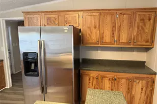 100 Crow St, Mabank, TX 75156 - Photo 6