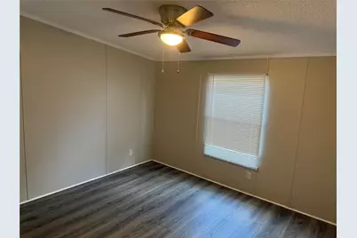 100 Crow Street, Mabank, TX 75156 - Photo 12