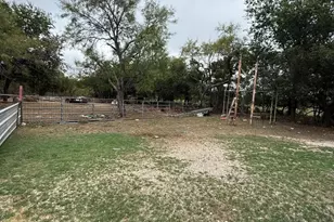 900 N Tiffin Rd, Ranger, TX 76470 - Photo 10