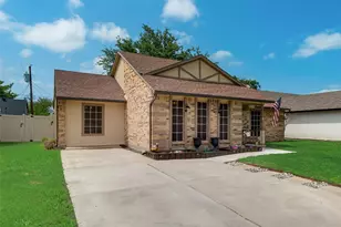 523 Magnolia Dr, Forney, TX 75126 - Photo 2