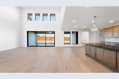 10484 Gray Hills Drive, Fort Worth, TX 76126 - Photo 14