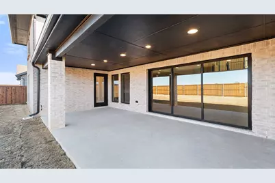 10484 Gray Hills Drive, Fort Worth, TX 76126 - Photo 12