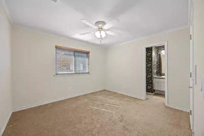 801 Spring Canyon Drive, Irving, TX 75063 - Photo 32