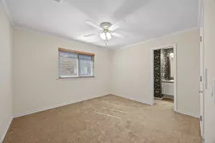 801 Spring Canyon Dr, Irving, TX 75063 - Photo 32